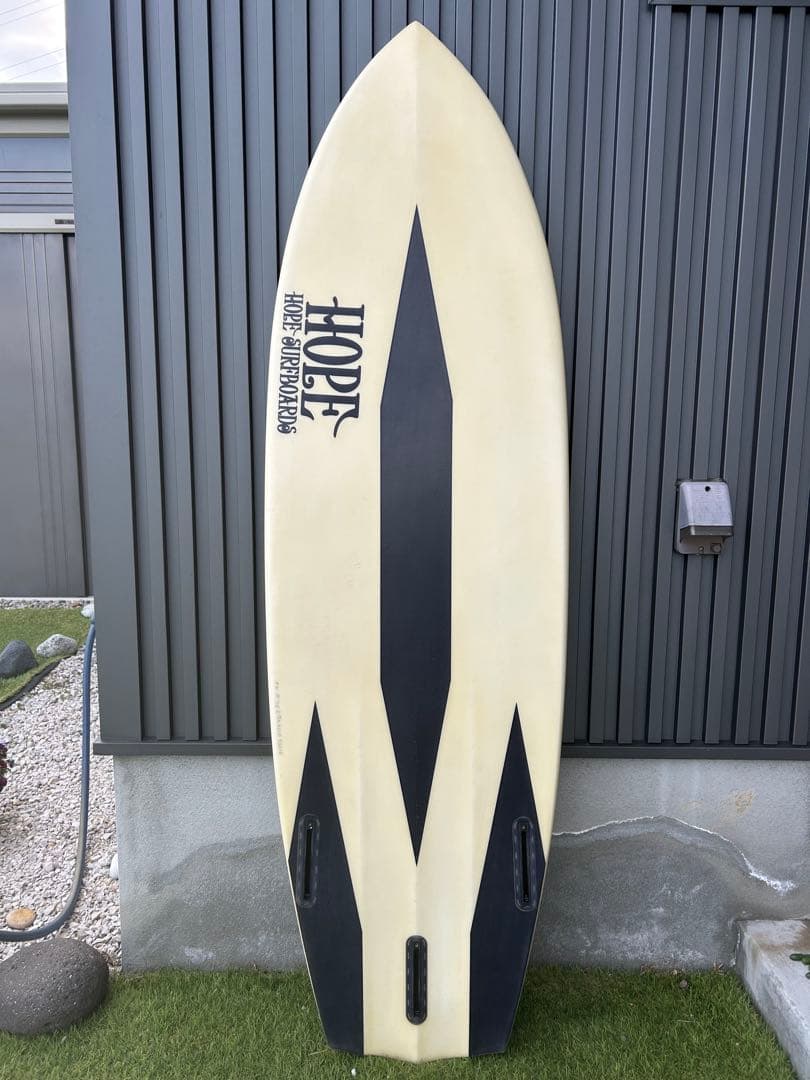 ショートボード 5'6x18’1/16x2’5/16 27L前後