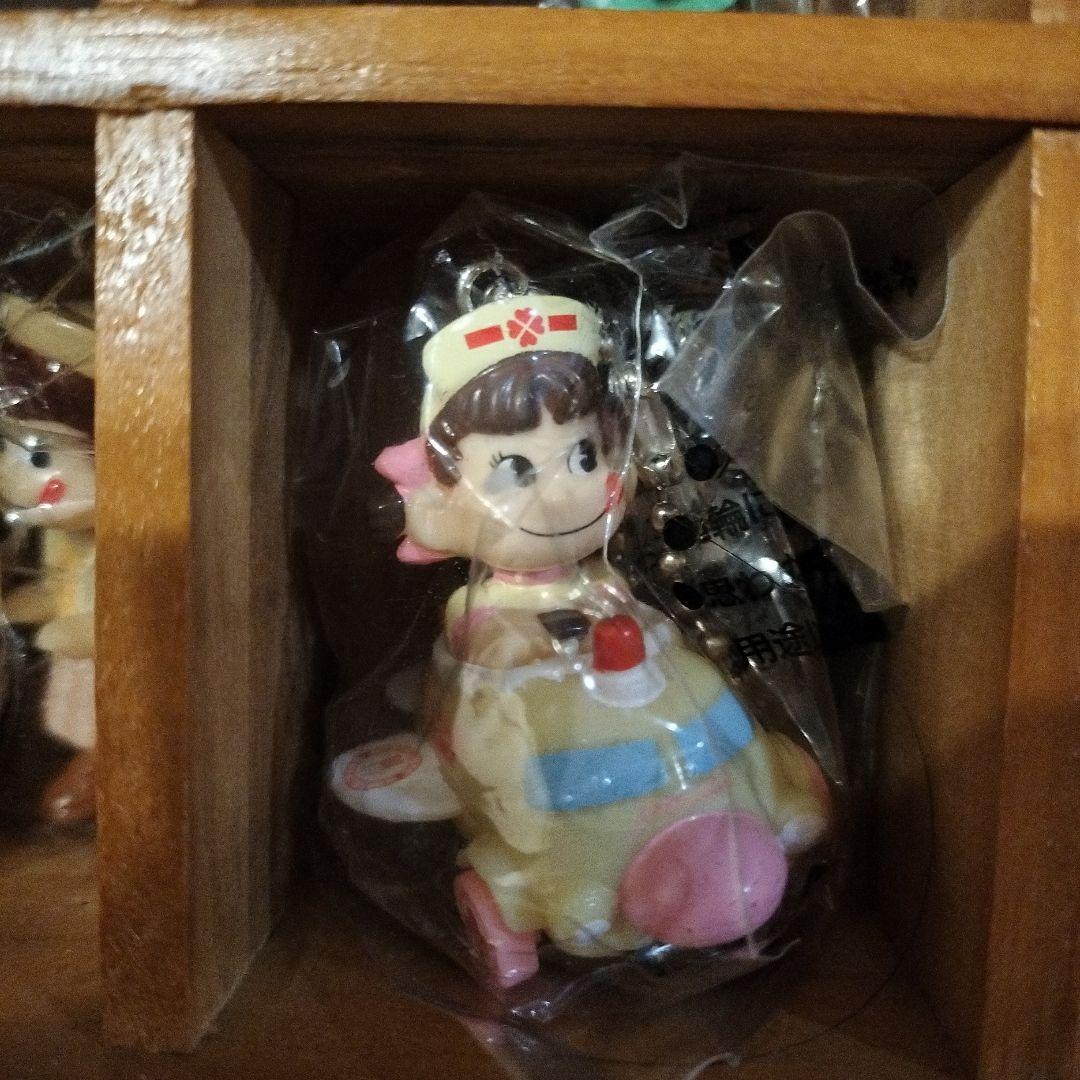 不二家　ペコちゃん　フィギュア　コレクションハウス
