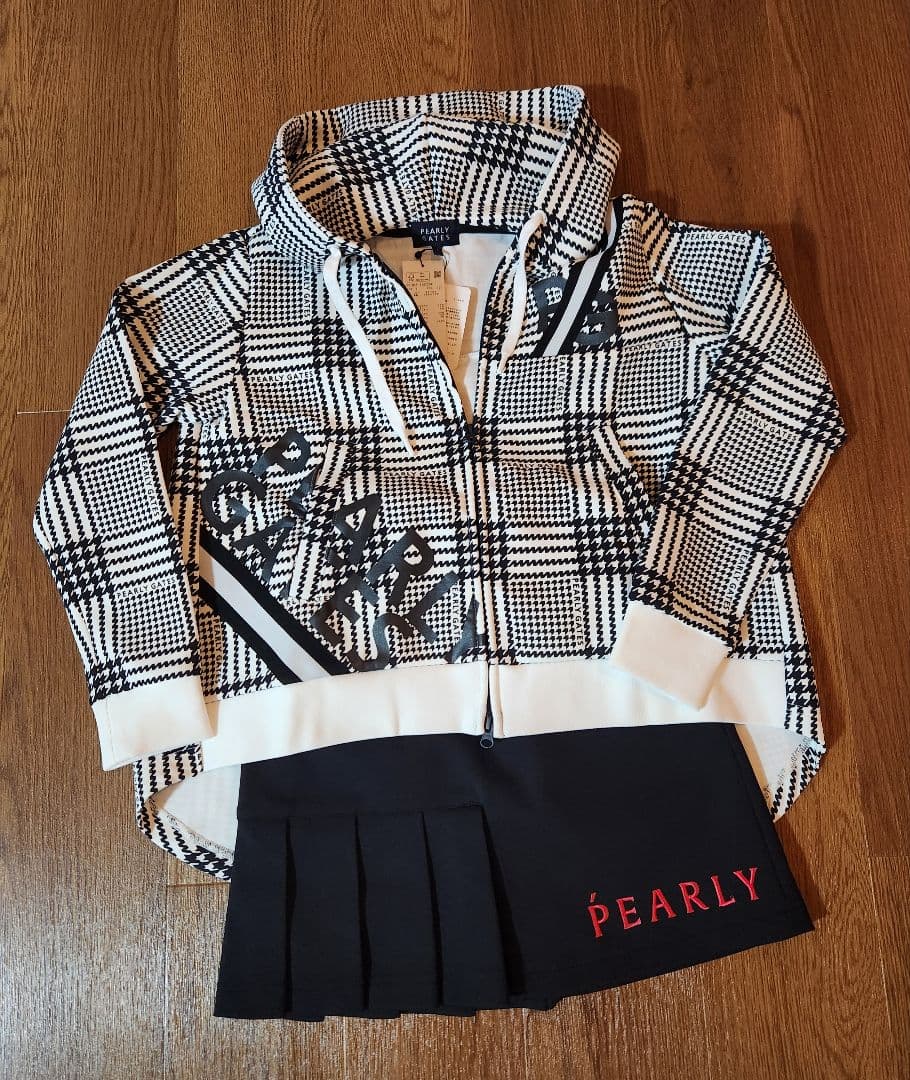【極美品】PEARLY GATES プリーツスカート 黒