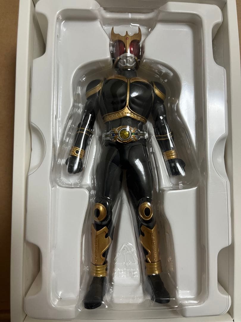 真骨彫　仮面ライダークウガ　アメイジングマイティ　10th フィギュアーツ