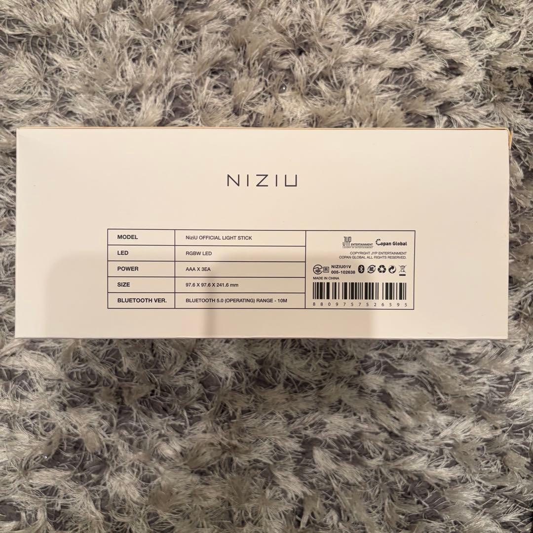 NIZIU 公式ペンライト 箱付き