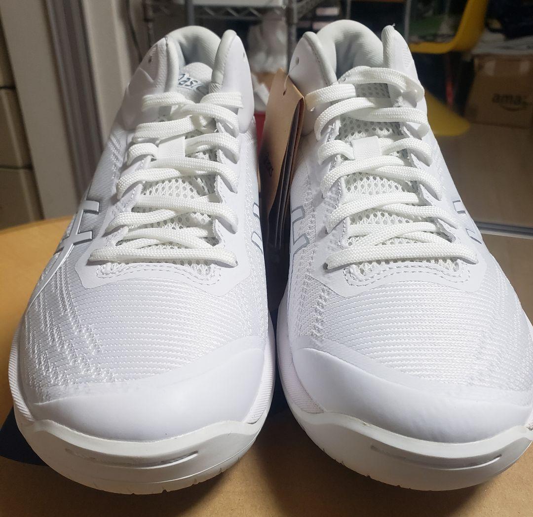 未使用　ASICS GELBURST 28 バスケットシューズ　27.0cm