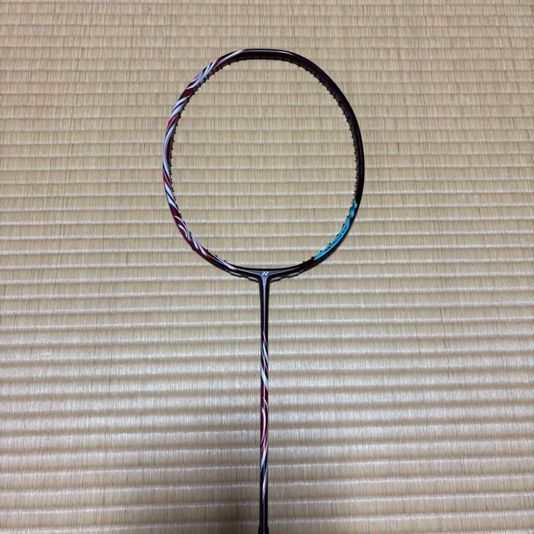 【新品未使用】YONEX アストロクス100zz 4U5クレナイ