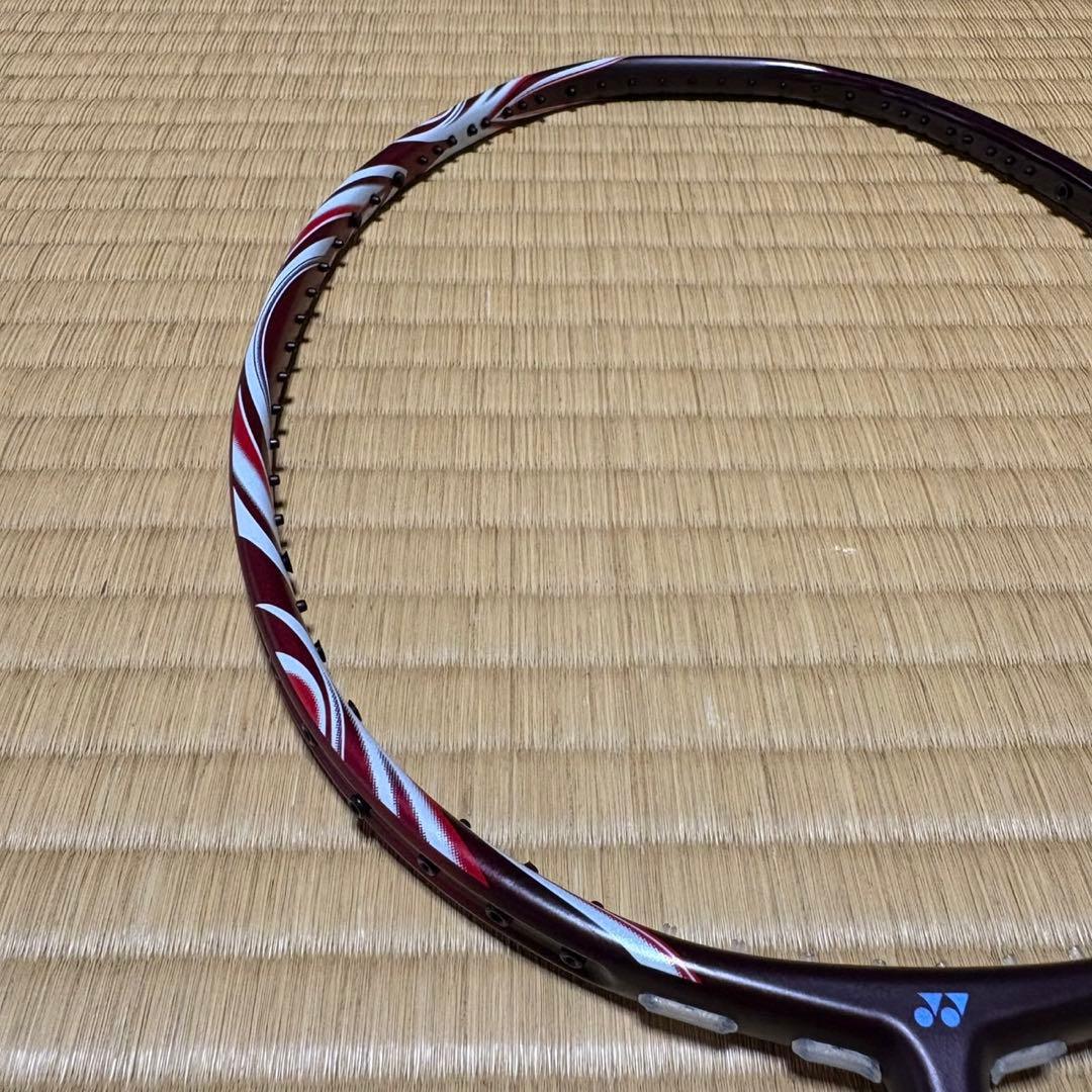 【新品未使用】YONEX アストロクス100zz 4U5クレナイ
