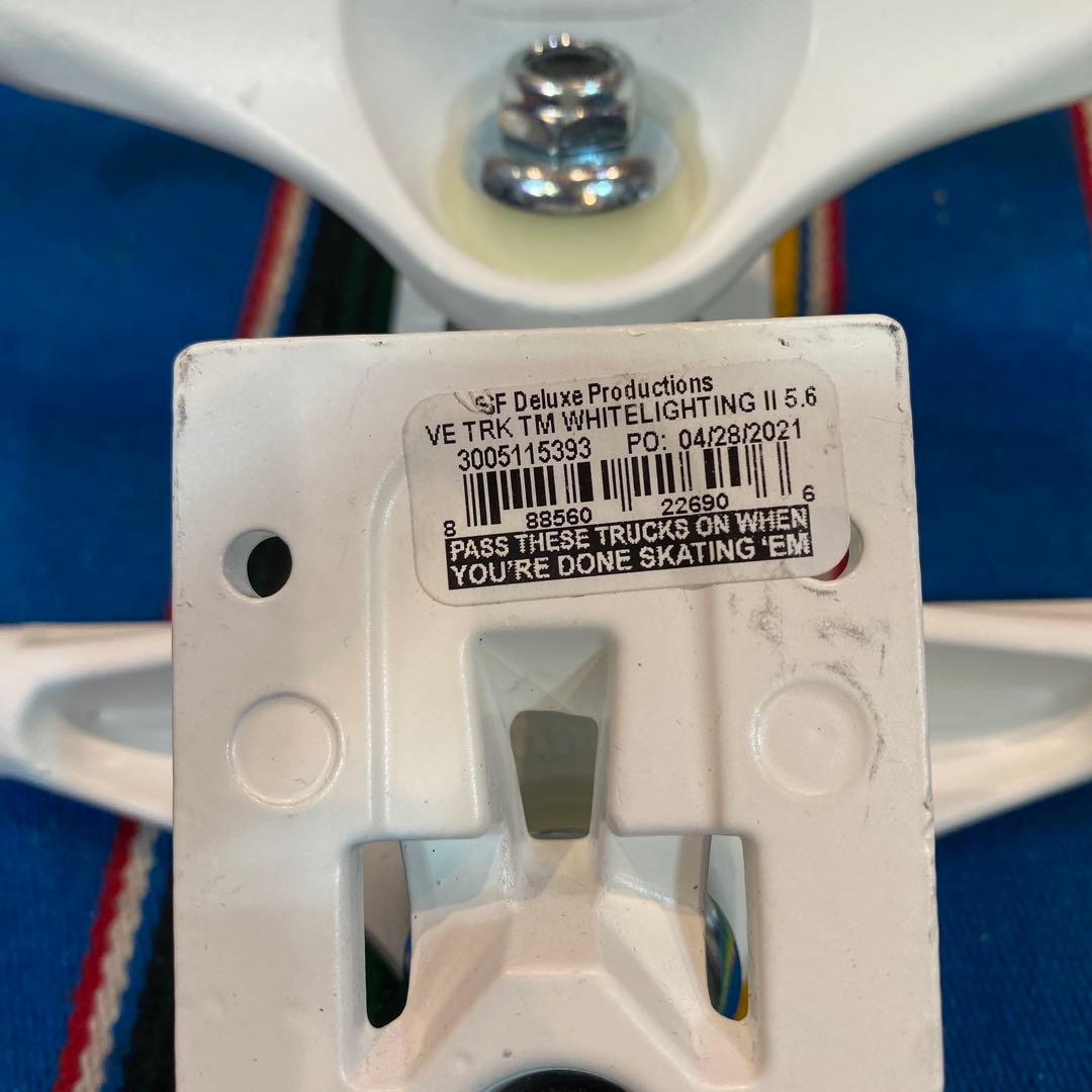 ベンチャー トラック TM WHITE LIGHTNING II 5.6