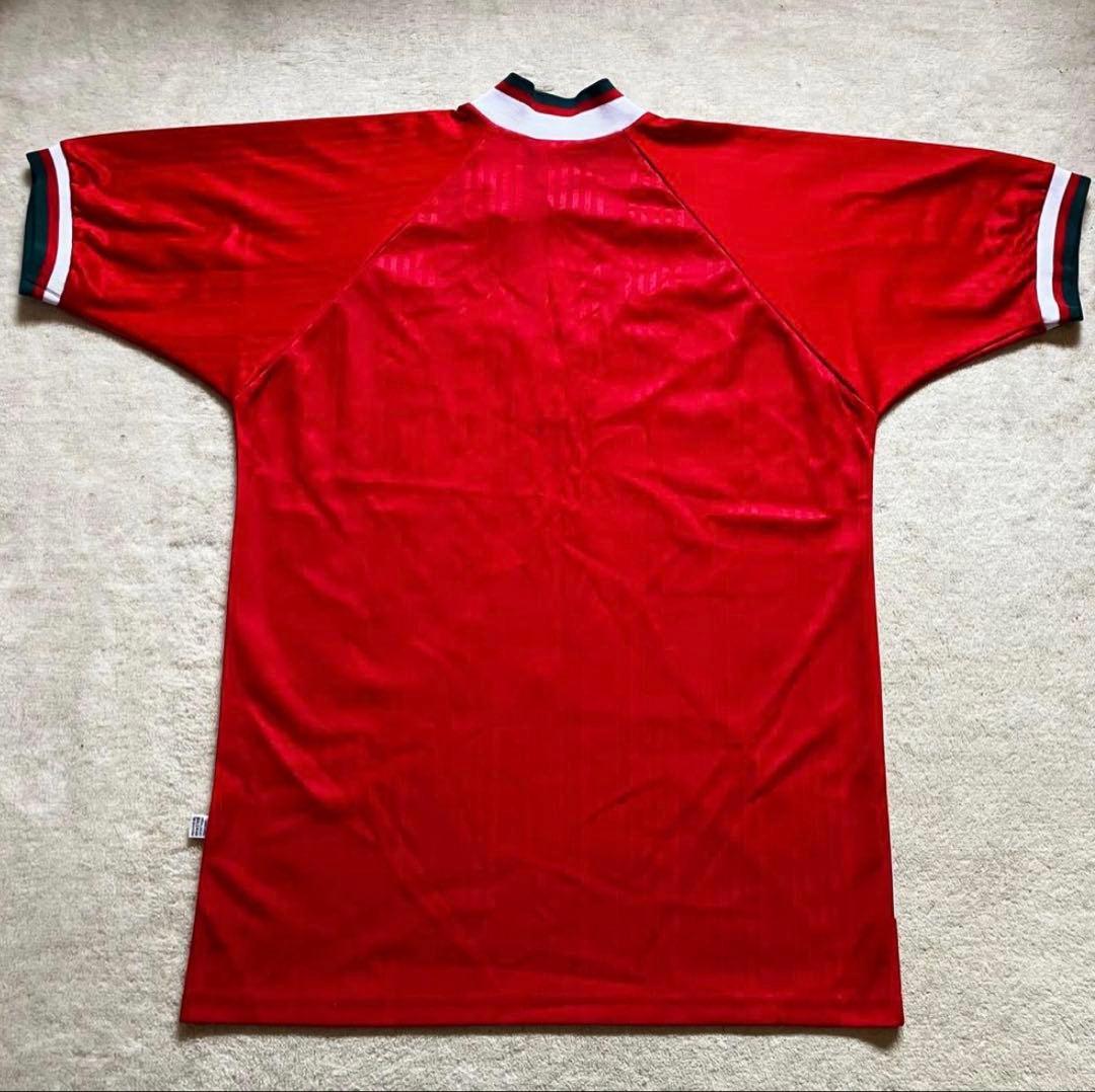 超レア UNISPORT社製 リバプールFC レプリカユニフォーム