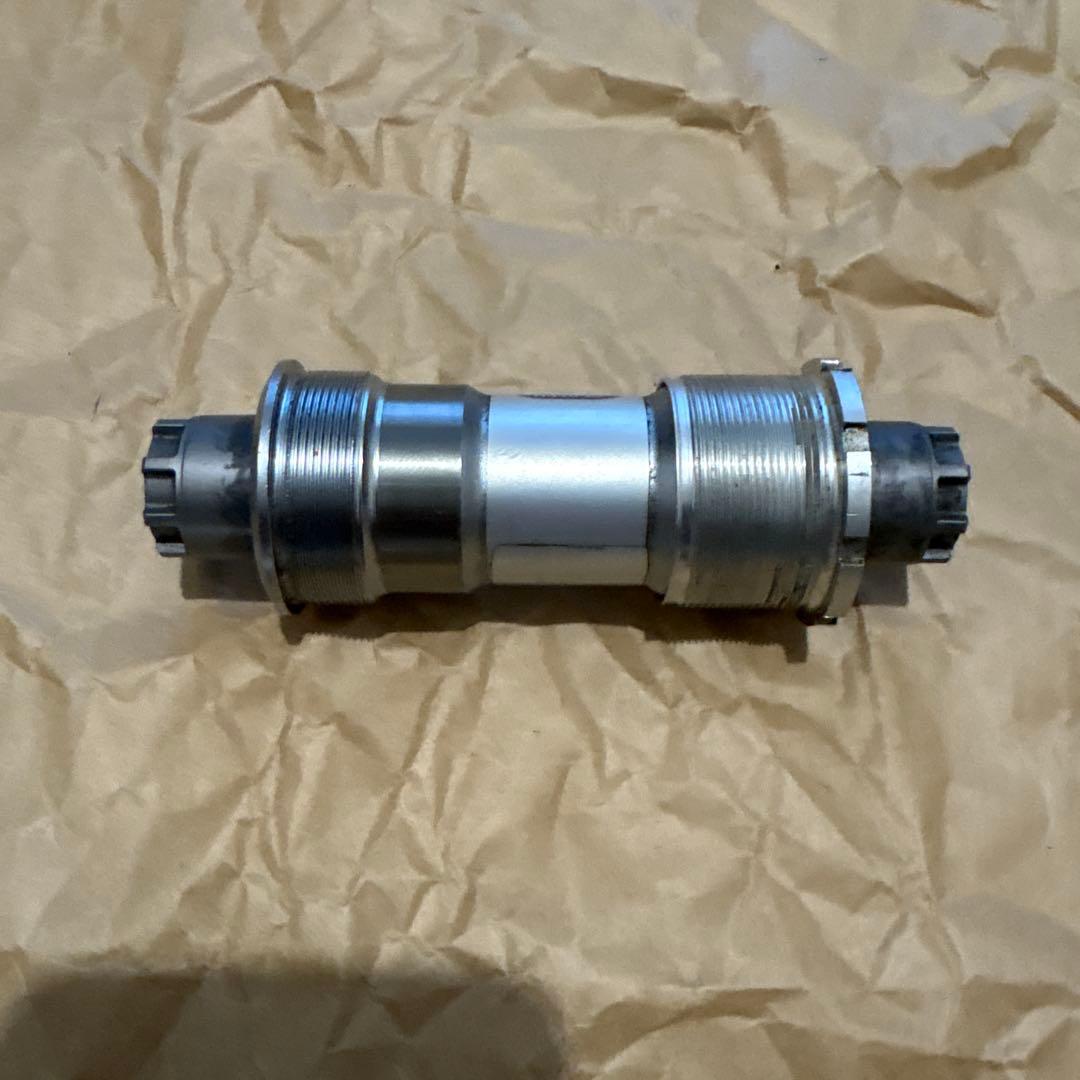 SHIMANO BB-M952 XTR ボトムブラケット オクタリンク