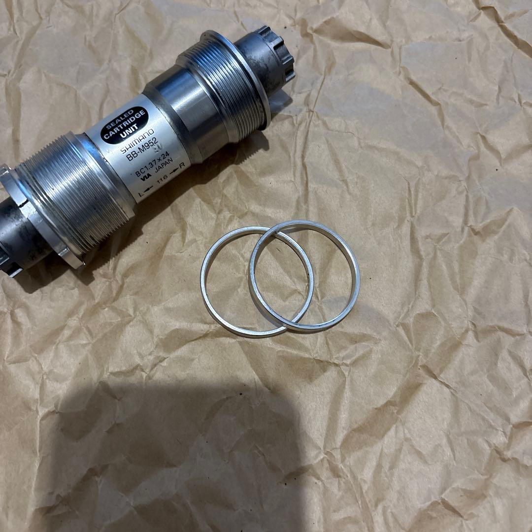 SHIMANO BB-M952 XTR ボトムブラケット オクタリンク