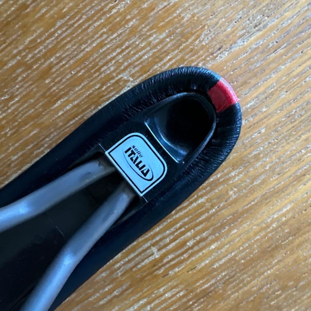 と*き様 Selle Italia SLR サドル ブラック/レッド