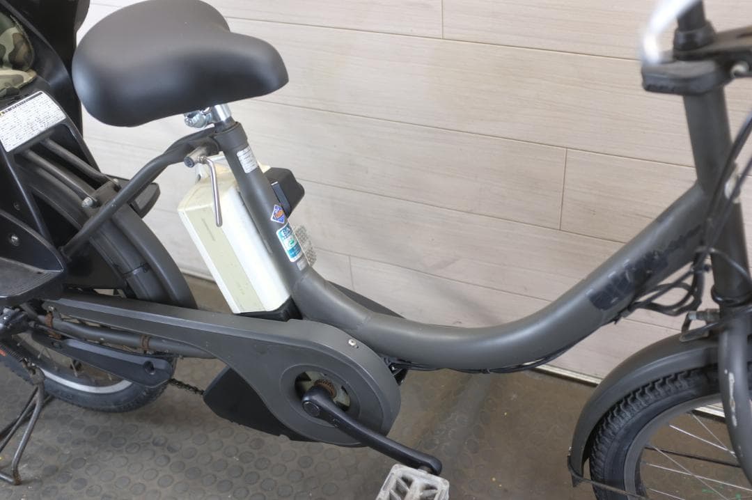 ブリヂストン製　BIKKE　20インチ　3段　8.7Ah（4点灯）充電器あり