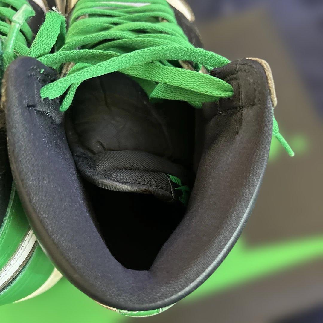 NIKE エアジョーダン1レトロハイOGスニーカー