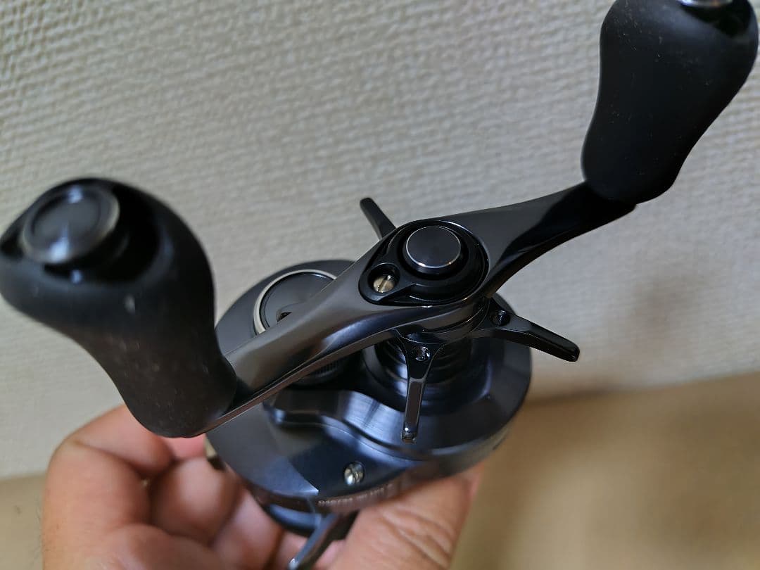 シマノカルカッタコンクエストシャローエディション30HG(100HGスプール付)