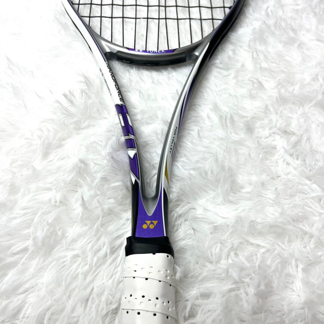 【美品】 ヨネックス ナノフォース8v REV UL1 ソフトテニスラケット 紫