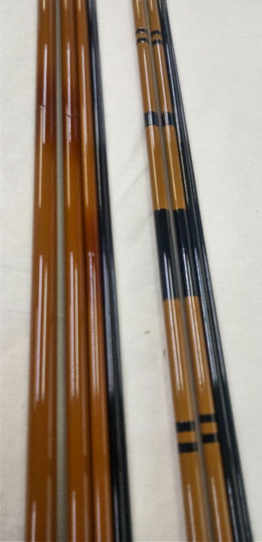 カーボンへら竿2本セット　 ダイワ陽舟硬式17&三四郎12竹グリプ