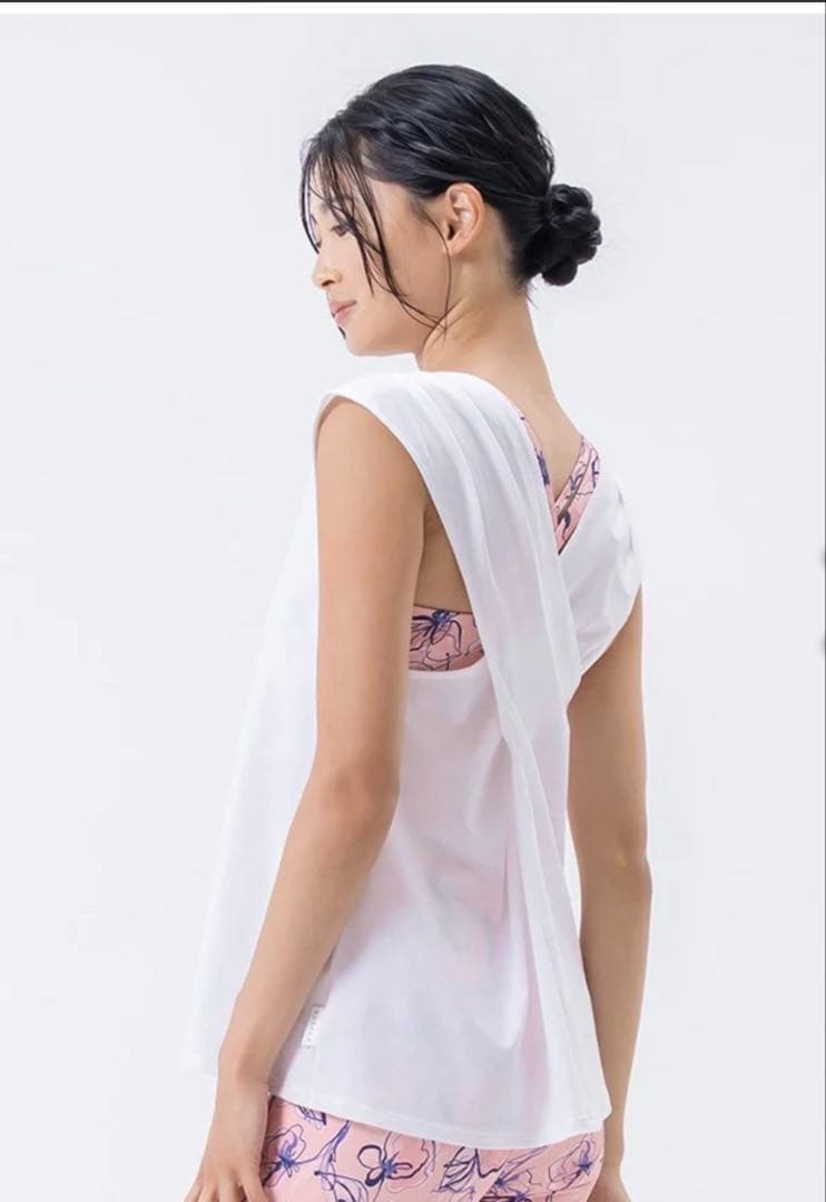 SUKALA スカーラ人気ヨガTシャツ！