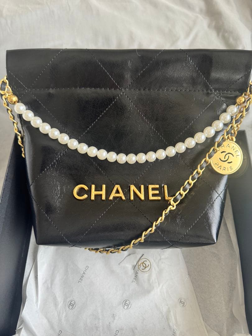 CHANEL ノベルティ ブラック レザー ショルダーバッグ