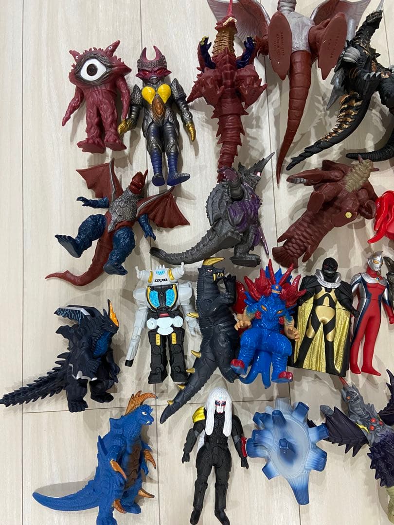 ウルトラマン　怪獣　ソフビ　まとめ売り