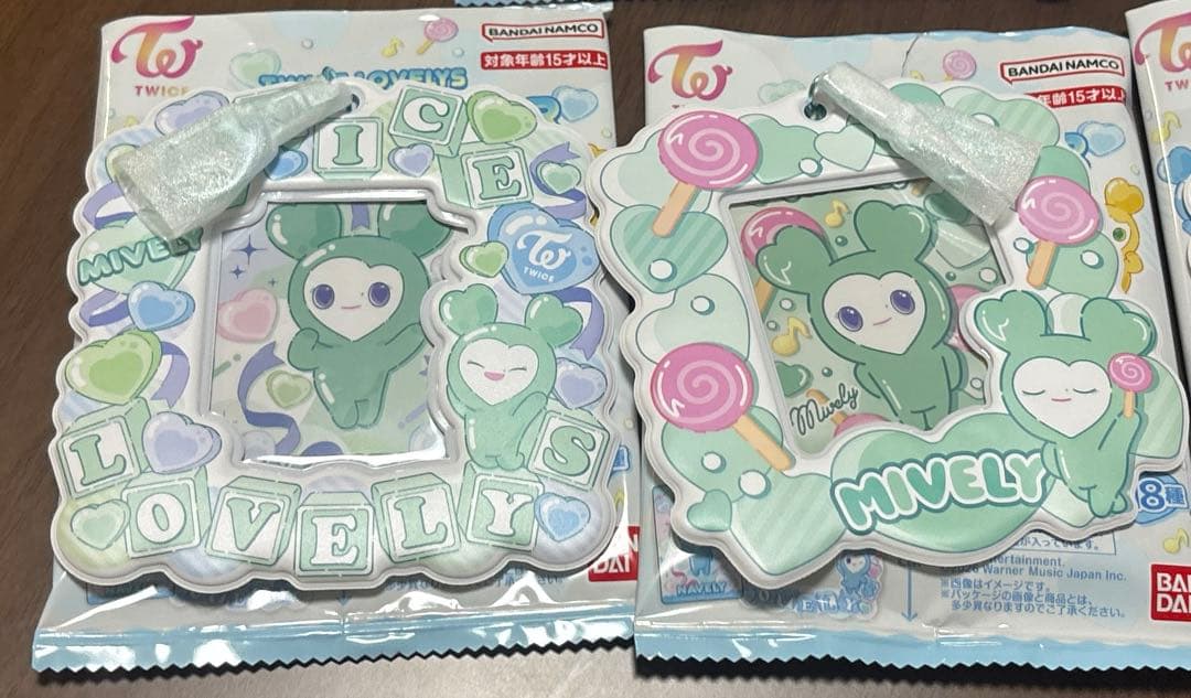 twiceカードホルダー