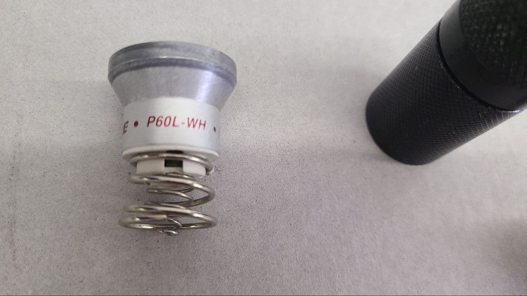 SureFire P60 シュアファイア
