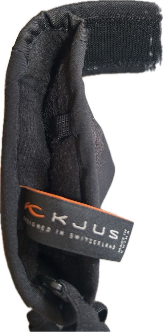 スキー・スノーボード用グローブ KJUS チュース ブラック