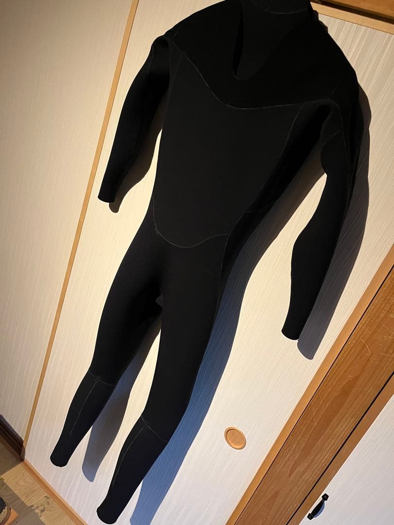 【新品・半額以下】AIRTIGHT メンズ ウェットスーツ M ブラック