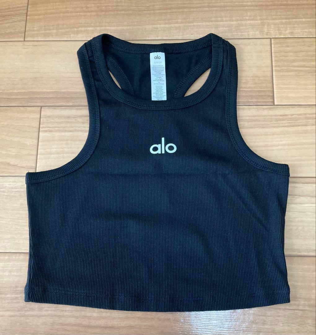 alo yoga クロップドタンクトップ　ブラックSサイズ試着1回のみ