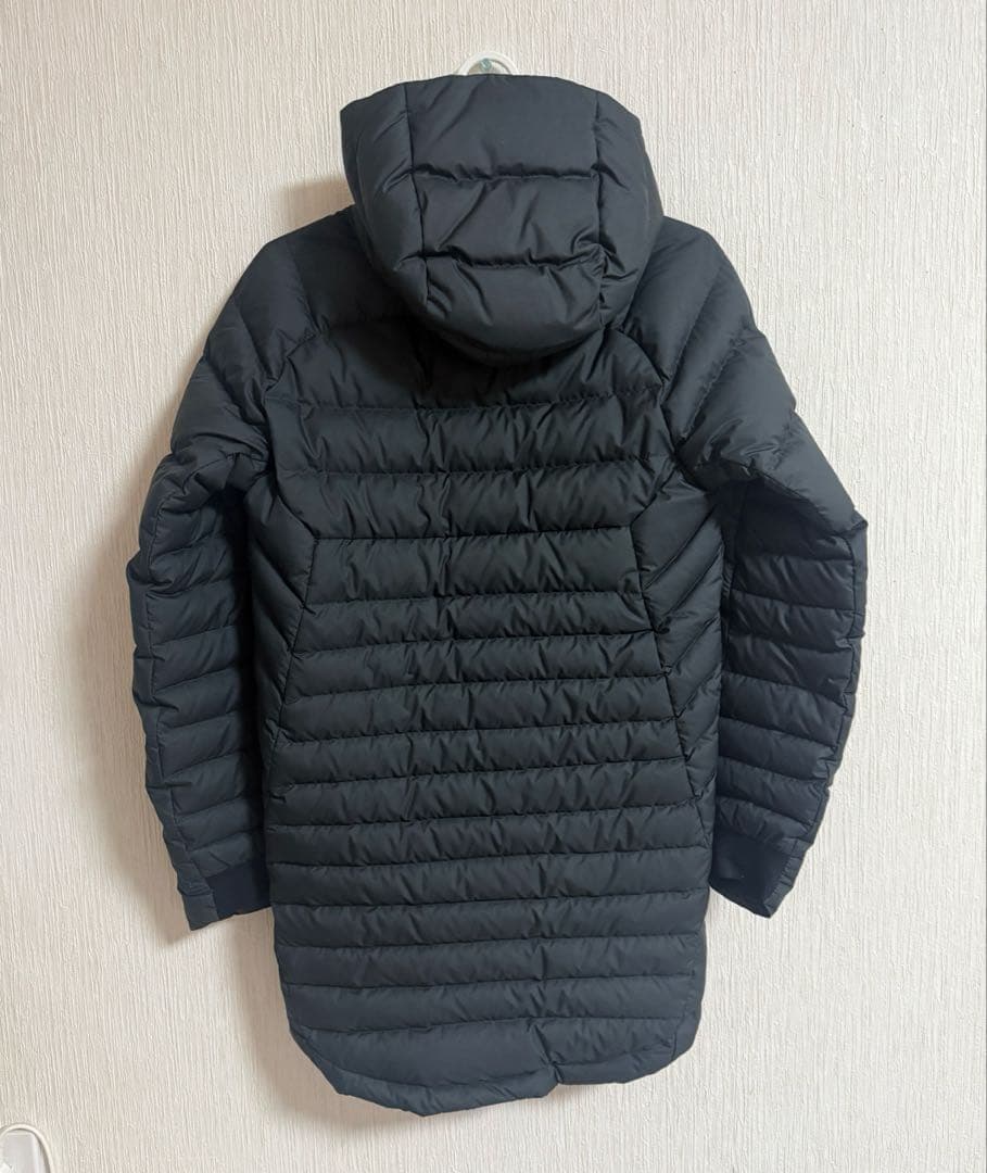 Nike ブラックダウンコート フード付き キッズ M
