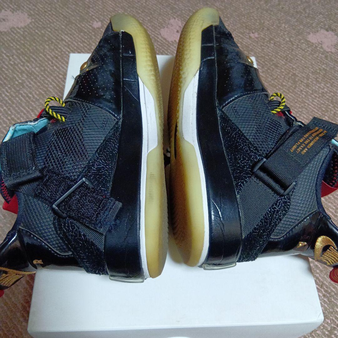 【JORDAN】バスケットシューズ　ブラック/ゴールド/レッド　２５センチ