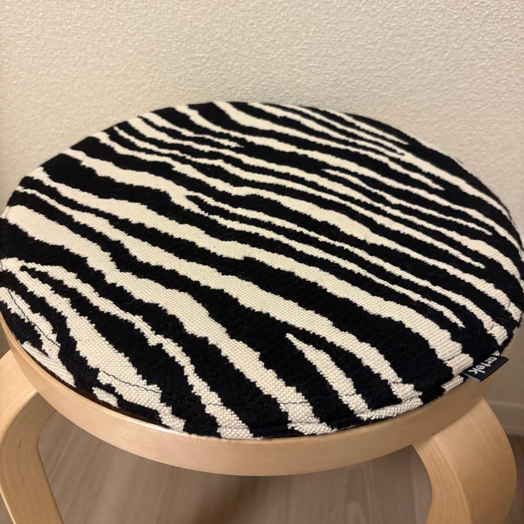 Artek (アルテック)　ゼブラ シートクッション