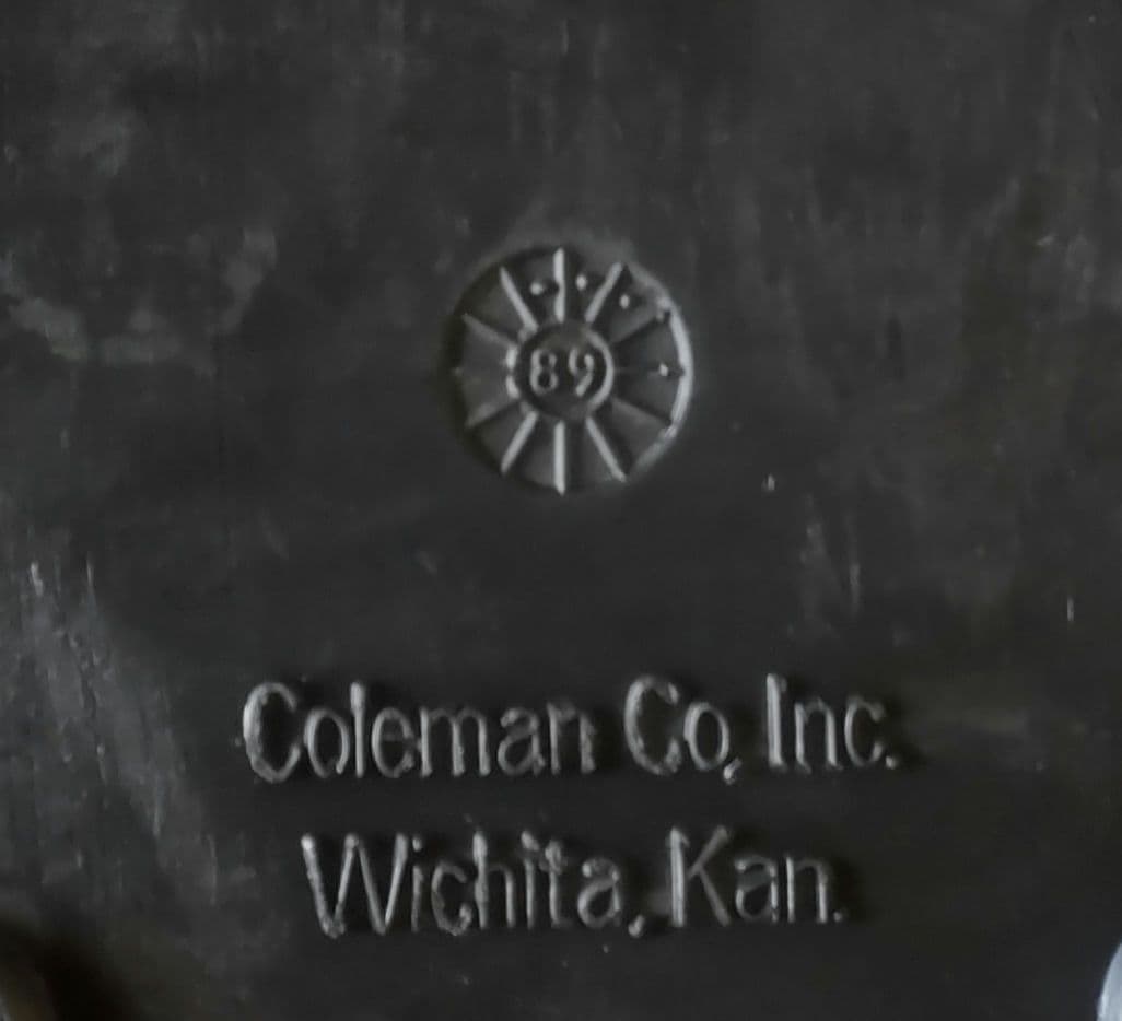 Colman Lantern クラシックオイルランタン 赤 286A703