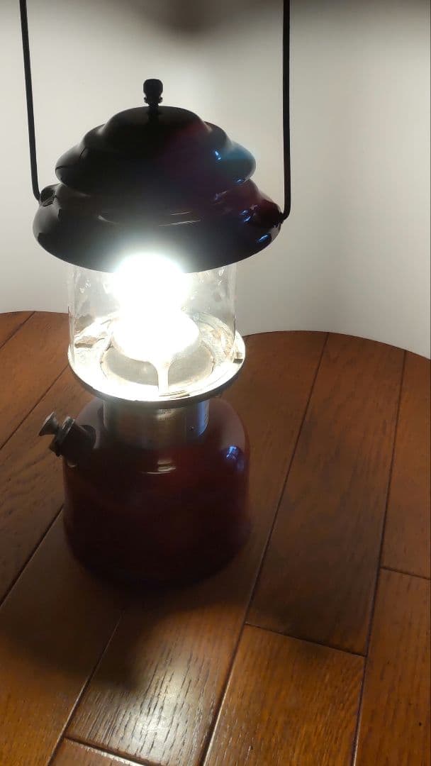 Colman Lantern クラシックオイルランタン 赤 286A703