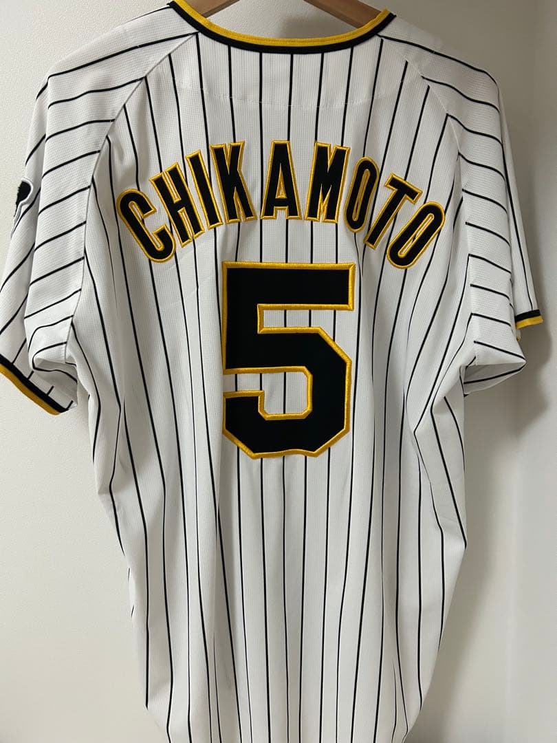 阪神タイガース近本光司ホームユニフォームLサイズ