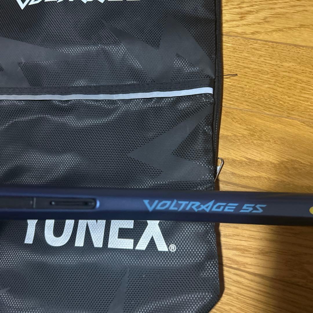 VOLTRAGE5S テニスラケット 青 ラケットケース付き　おまけ空気入れ