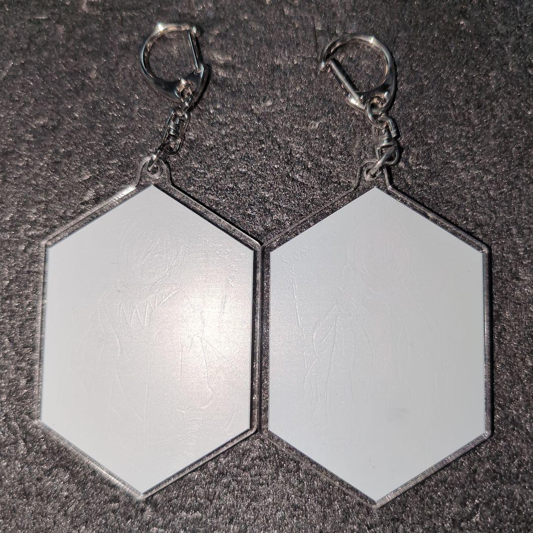 囚われの館 スタジオわさび アクリルキーホルダー まとめ メルカリ便