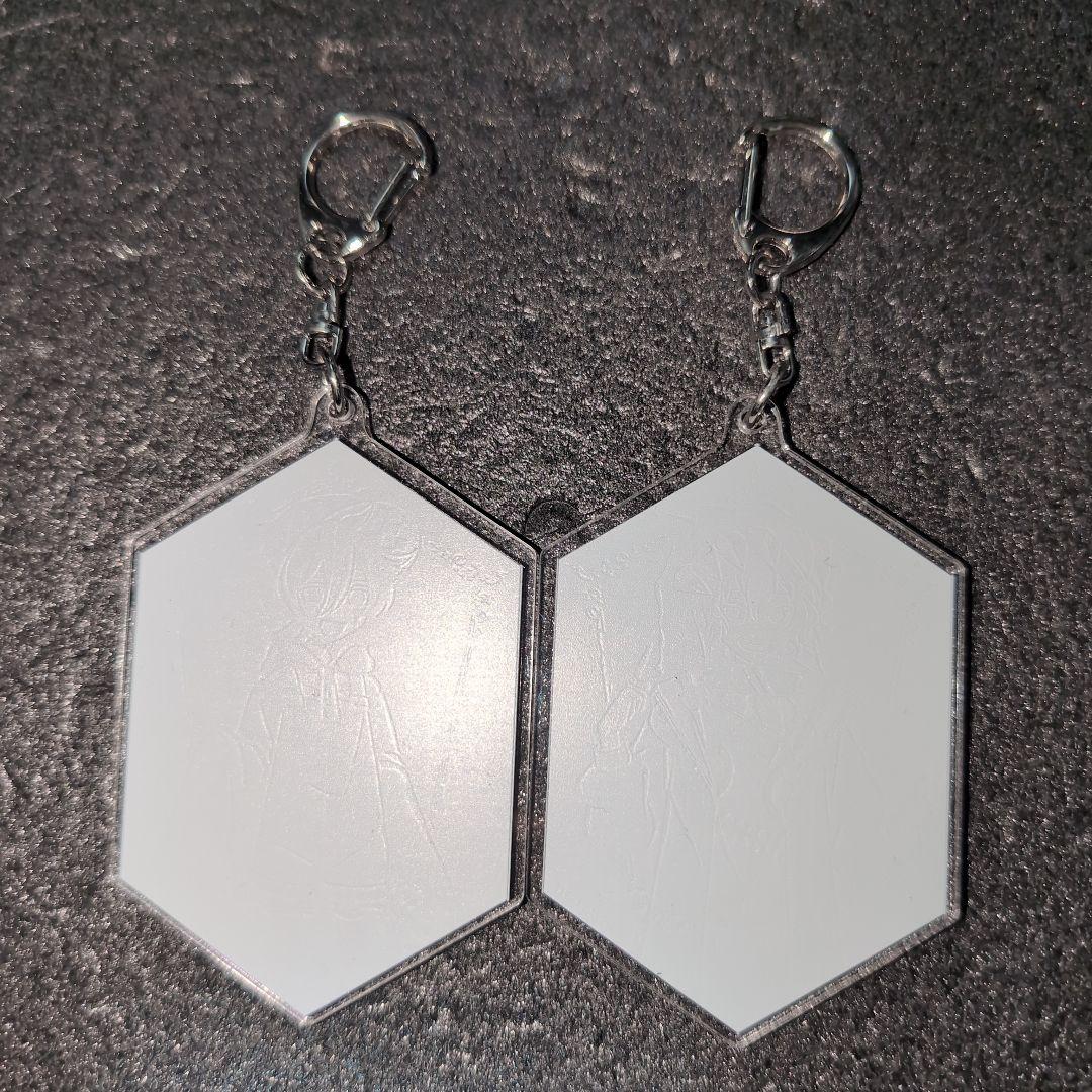 囚われの館 スタジオわさび アクリルキーホルダー まとめ メルカリ便