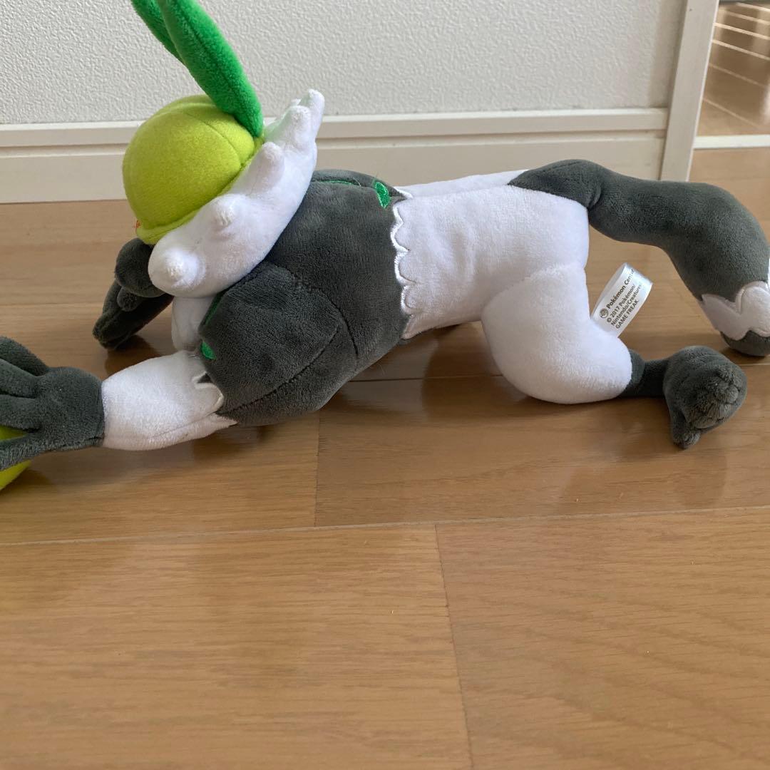 ナゲツケザル　ぬいぐるみ 約30cm ボール付き