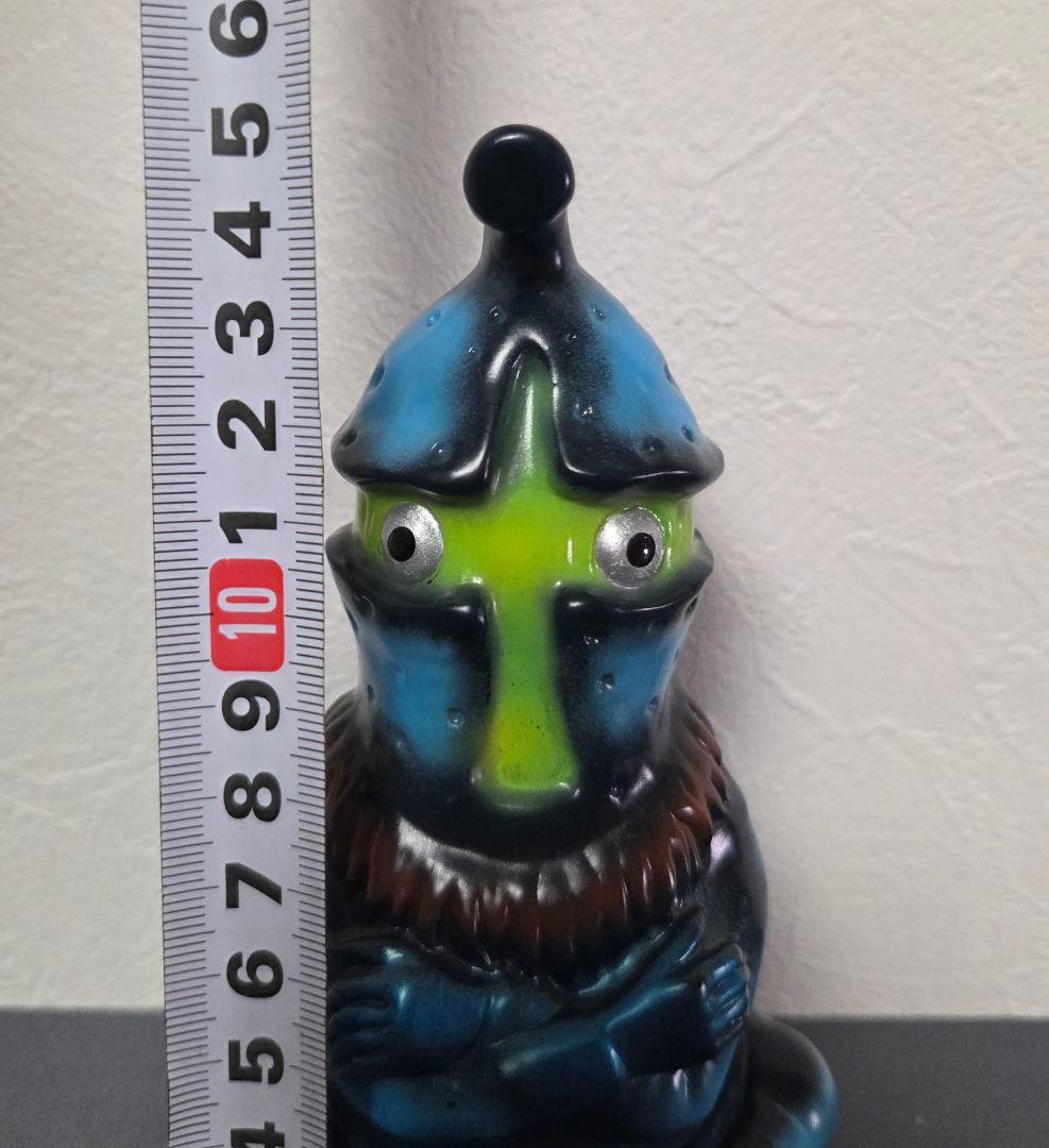 ケムール人 貯金箱