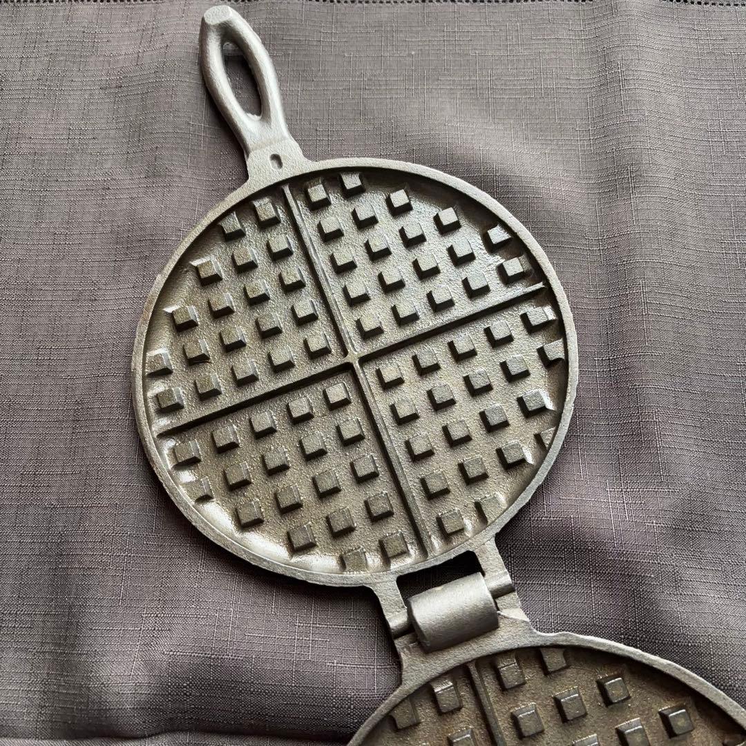 ROME WAFFLE IRONプロの道具【鋳鉄製】本格的ワッフル焼き器
