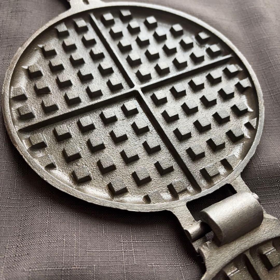 ROME WAFFLE IRONプロの道具【鋳鉄製】本格的ワッフル焼き器