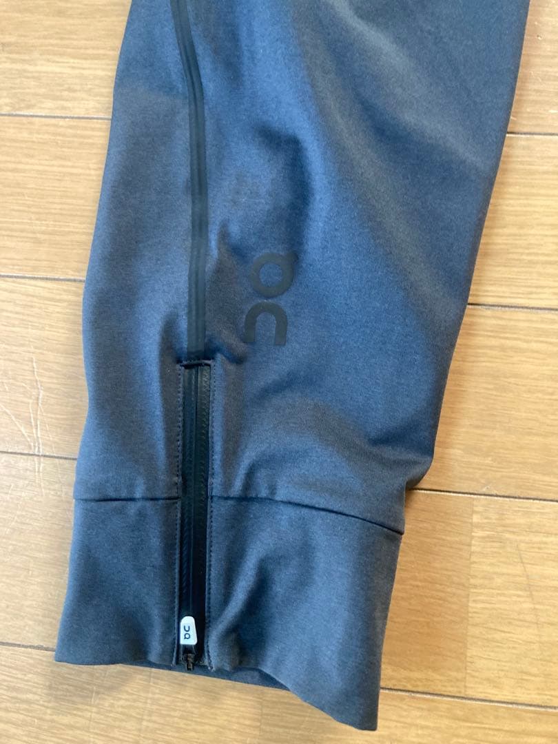 未使用　ON ウェザーパンツ　Lサイズ　メンズ　ランニング　ロングパンツ