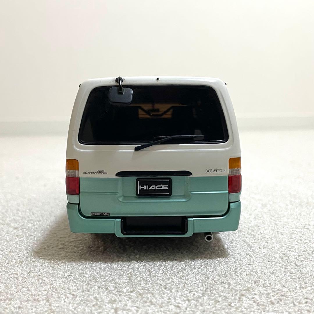 アオシマ　DISM 1/24 ハイエースバン100系中期型