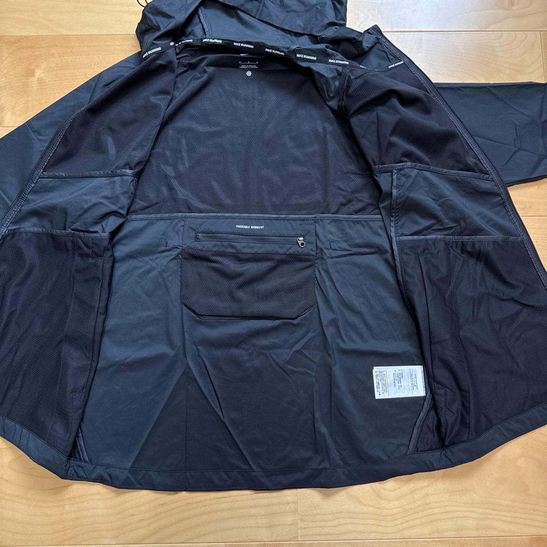 NIKE ランニングジャケット　ウィンドブレーカー　撥水　黒　ブラック　XL新品