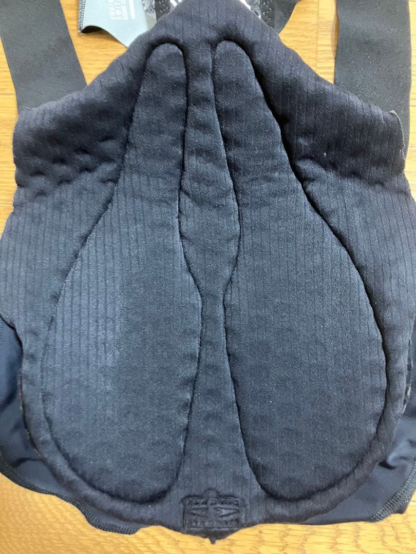 ASSOS サイクルジャージ、ビブショーツセット