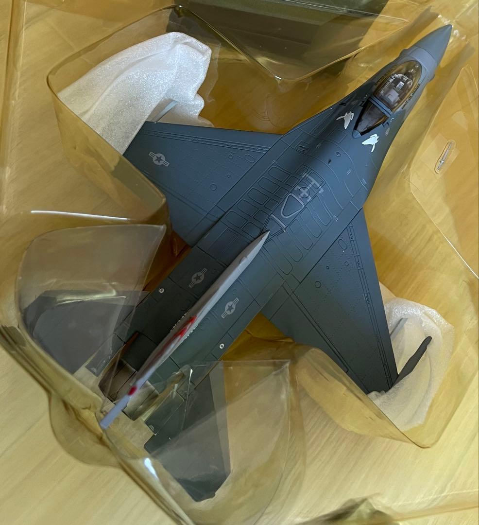 新品未開封 ドラゴンウイング 1/72 米空軍 F16Cファイティングファルコン