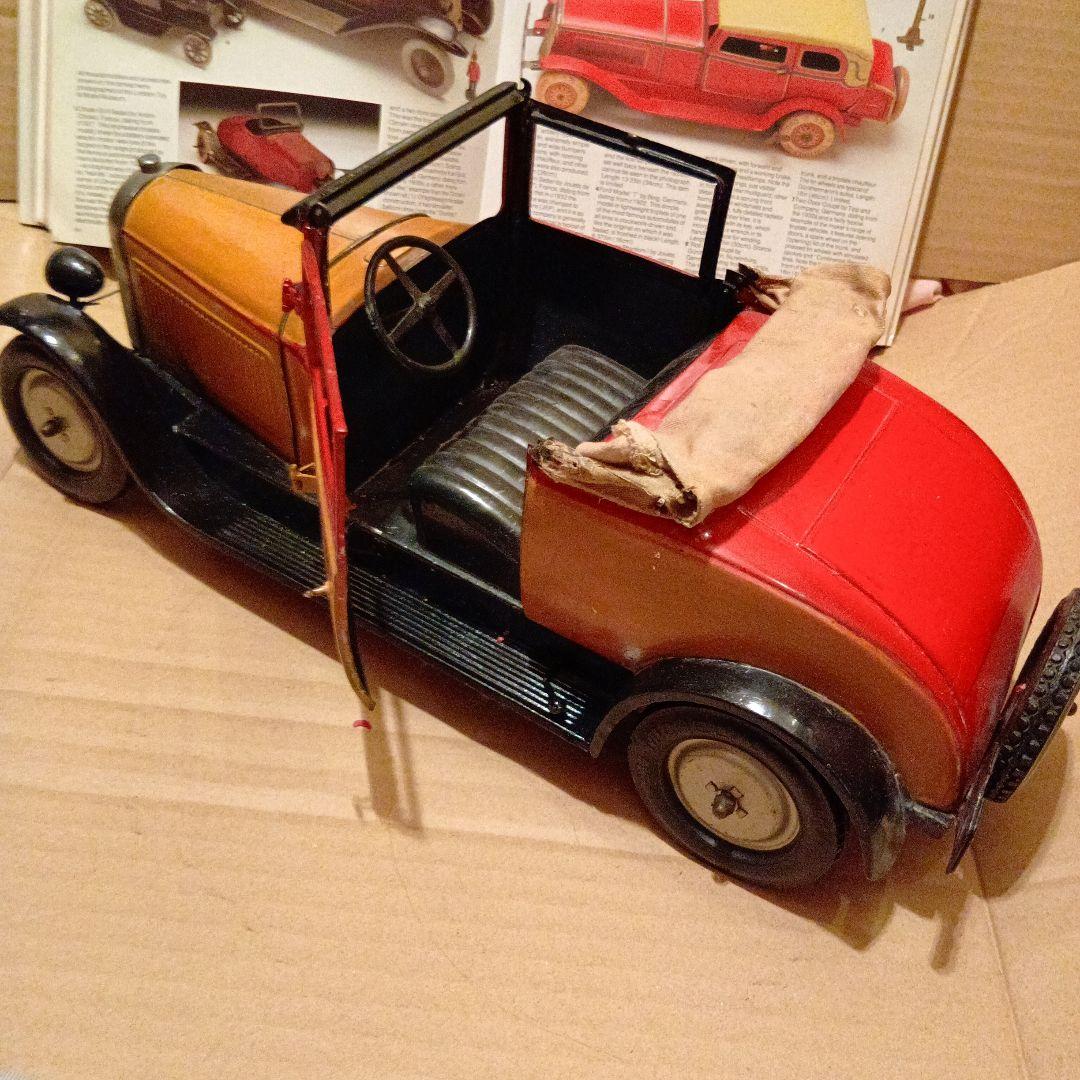 シトロエンＣ６カブリオレ　ビンテージ　ミニカー　42cm フランス製
