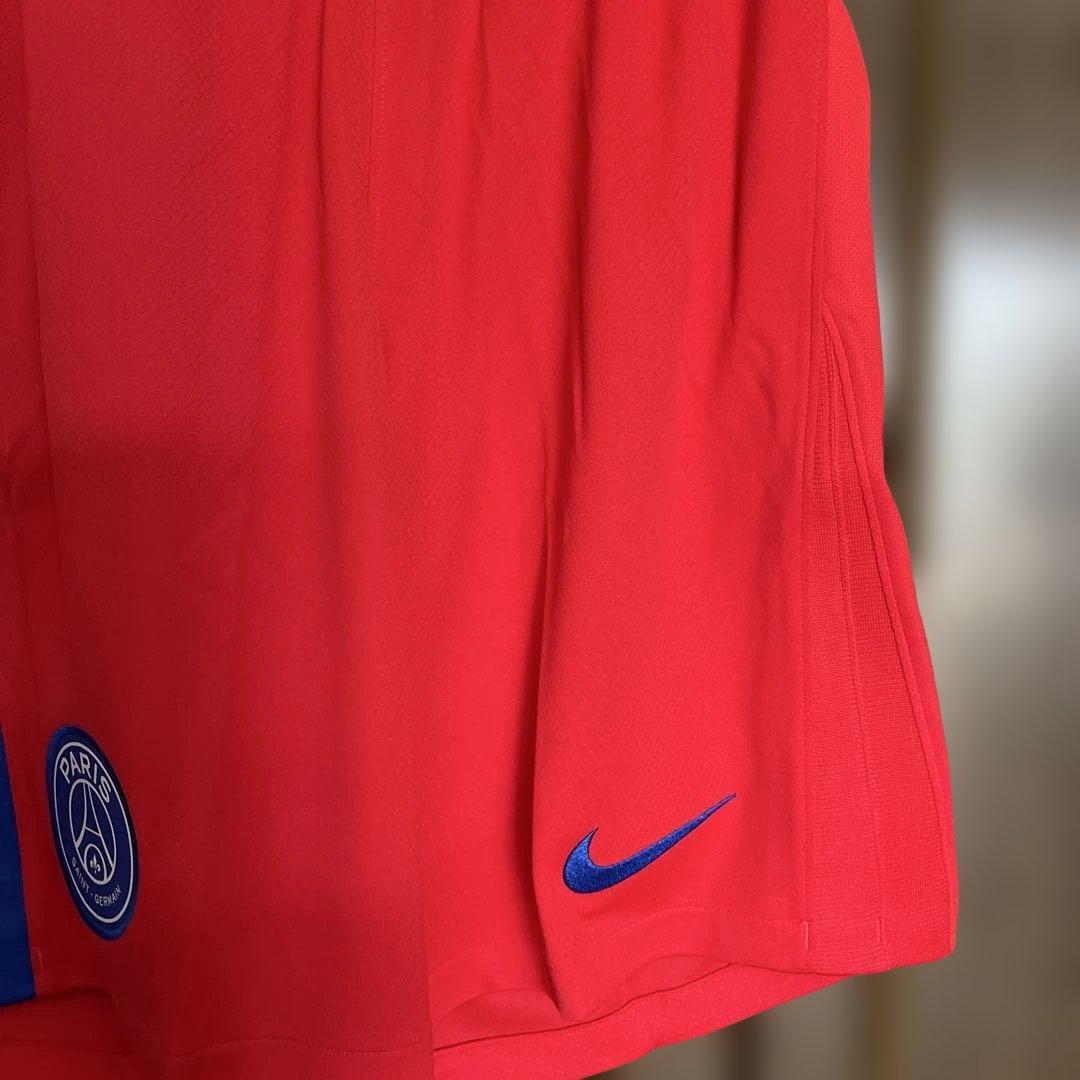 新品タグ付き　Nike パリ・サンジェルマン ユニフォームパンツ レッドMサイズ