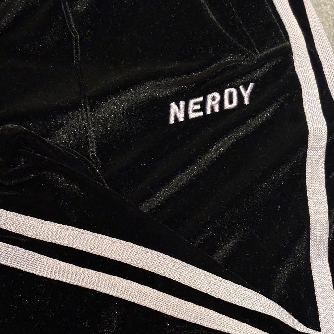 NERDY ベルベット ジャージパンツ 黒 紫 韓国