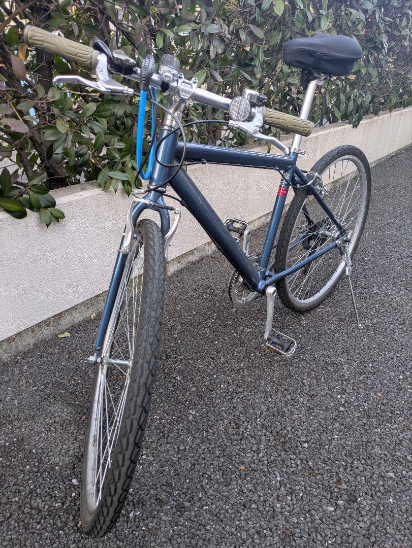 クロスバイク　アイアンブルー700C/cyma 7段変速