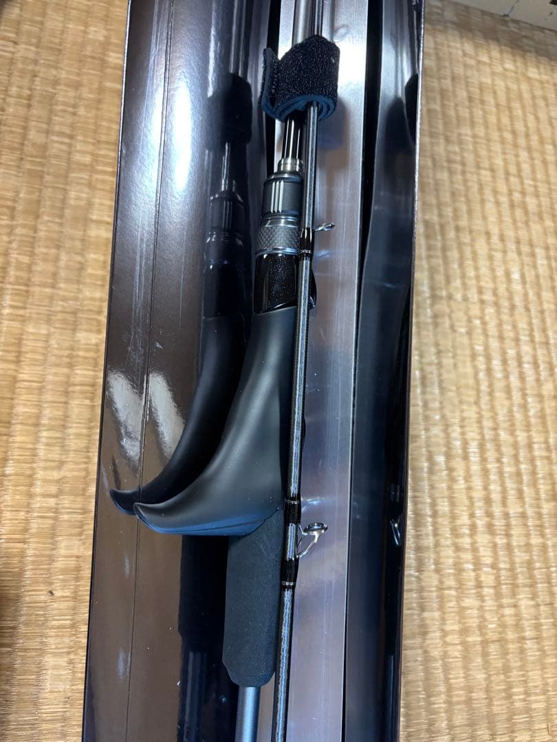 シマノ ライトゲーム TYPE64 MH200 左