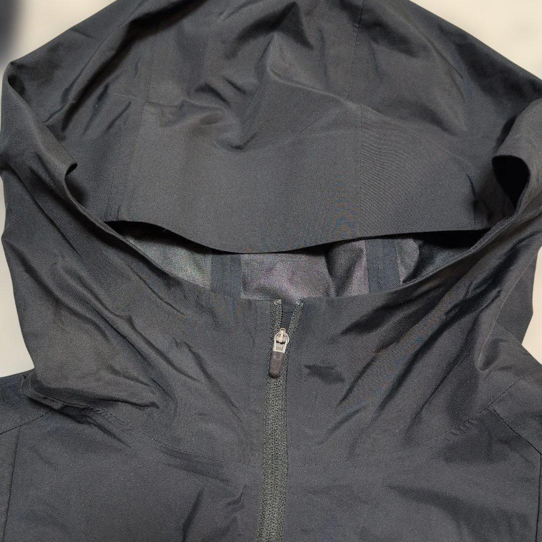 NIKE　ZONAL AEROSHIELD ランニングジャケット メンズLサイズ